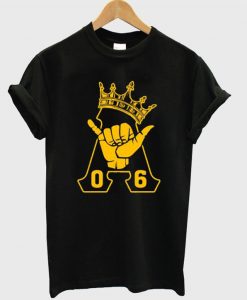 Alpha 1906 Phi Hand Sign Crown T-Shirt