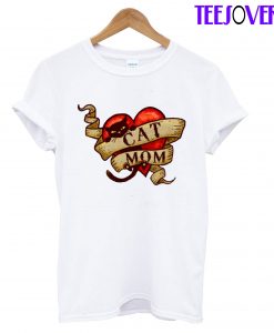 Cat Mom In Retro Heart Tattoo Style T-Shirt