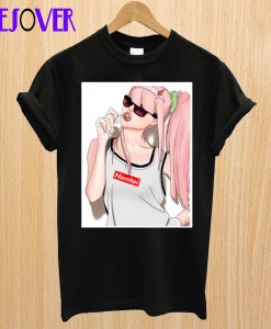 Zero Two hentai manga T-Shirt