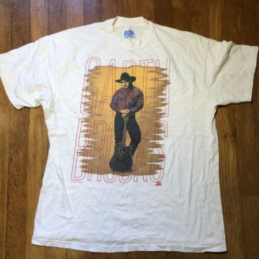 Garth Brooks t-shirt